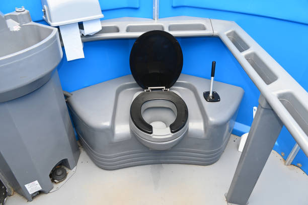Best Temporary restroom rental  in Little Falls, MN